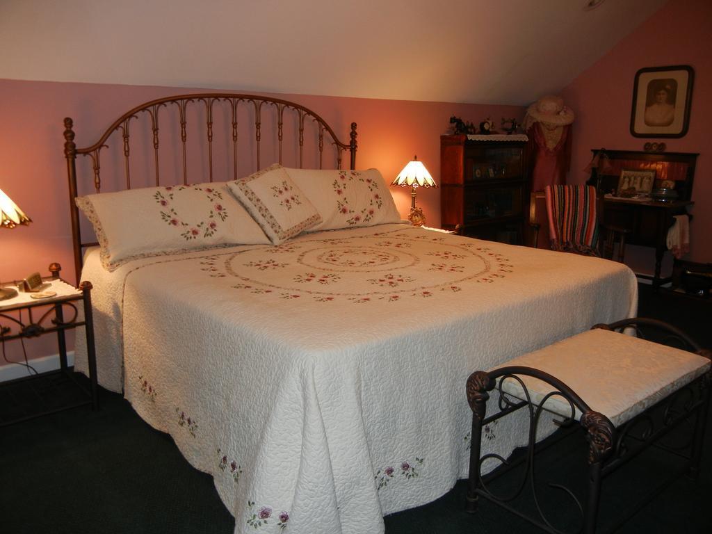 Bed and Breakfast Rocky Point Ranch Eddy Exteriér fotografie