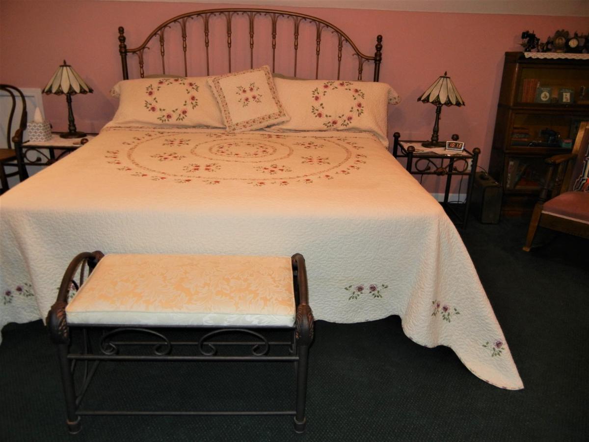 Bed and Breakfast Rocky Point Ranch Eddy Exteriér fotografie